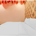 Lucknow Budget Hotel A G L Near Temple - Hygiene & Spacious Room - With Wifi- And Parking Facilities - Best Premium Hotel In Lucknow