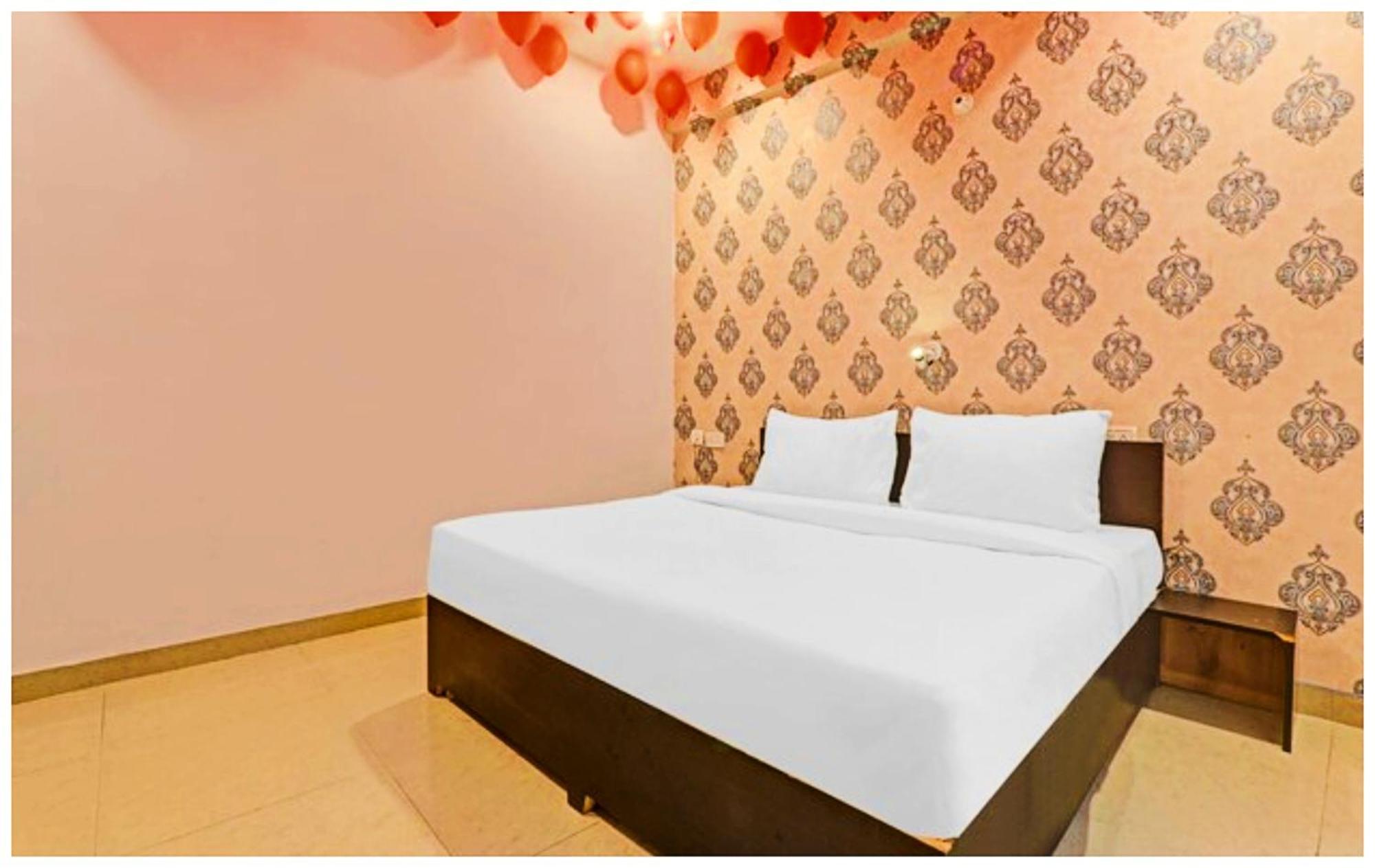 Budget A G L Near Temple - Hygiene & Spacious - With Wifi- And Parking Facilities - Premium In 3*